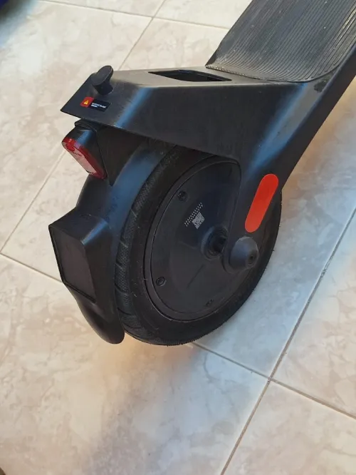 Trottinette Xiaomi 4 lite 2 gen