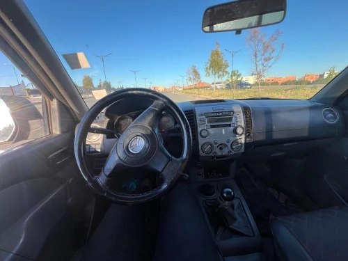 Mazda BT 50 2015 Simple cabine