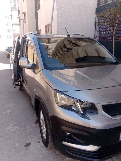 Peugeot Rifter 2020 10/10