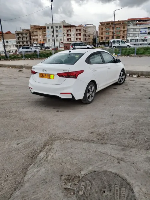 Hyundai Accent RB  4 portes 2018 Accent RB  4 portes