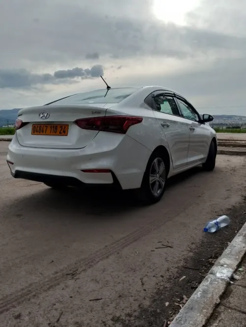 Hyundai Accent RB  4 portes 2018 Accent RB  4 portes