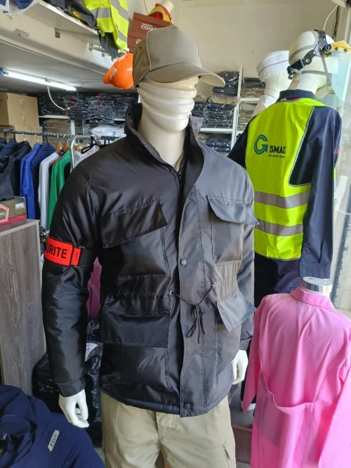 Tenues pour Agent de sécurité et de gardiennage 