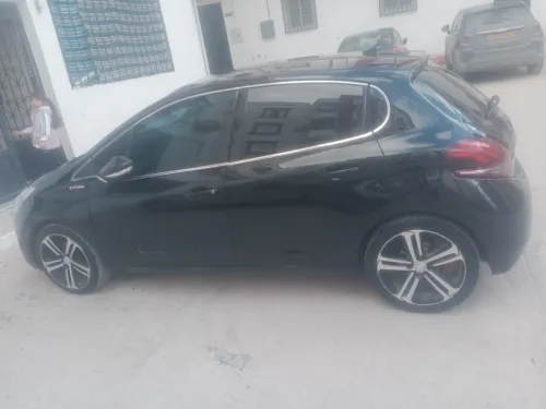 Peugeot 208 2018 GT Line