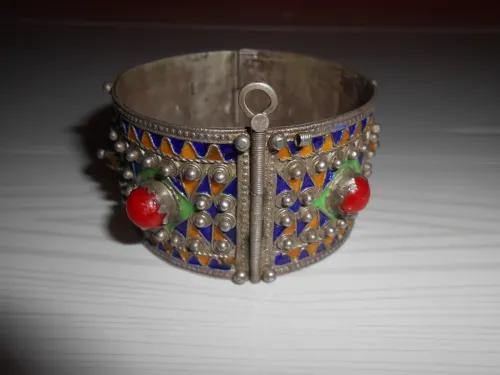 BRACELET EN ARGENT ANCIEN MASSIF