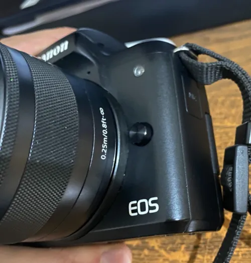 CANON M50 - Mark ii - Etat neuf 10/10 - 4K click