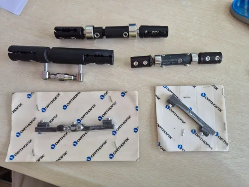 Vend des fixateur externe 