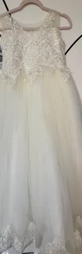 Robe blanche pour enfant