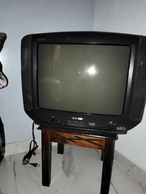 Téléviseur ENIE