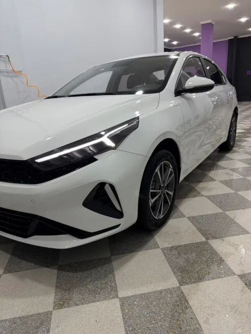 Kia K3 cerato 2025 Luxe