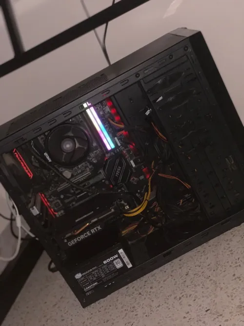 Pc Gamer compler Rtx 4060 + Écran 100Hz