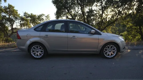 Ford Focus 4 portes 2008 Focus 4 portes