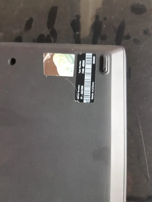 Slm pc lenovo thinkpad p14 s Gen 3 v pro      cor i7 12 ème  excellent état ram 32G  dd 1T ssd