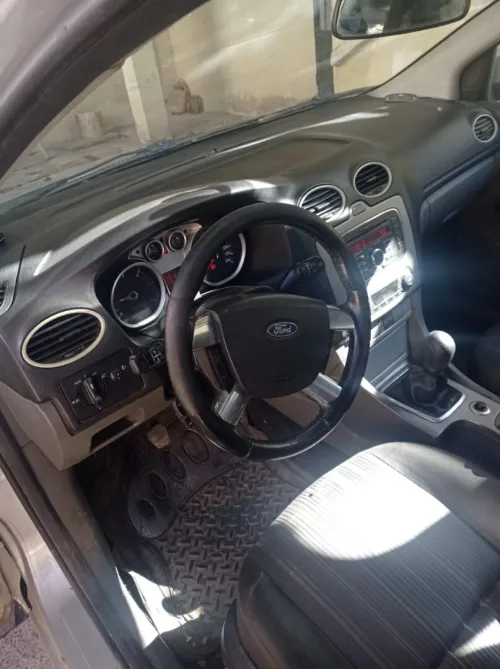 Ford Focus 4 portes 2010 Focus 4 portes