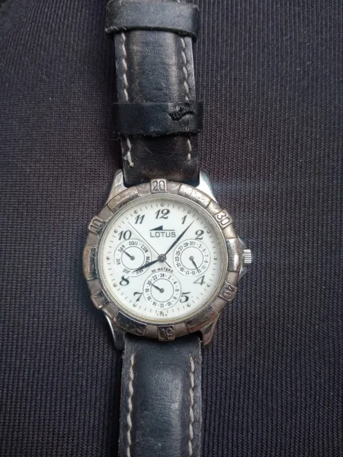 Montre originale Lotus et festina