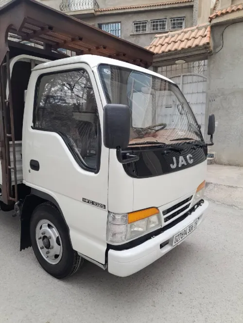 JAC 1025 2006