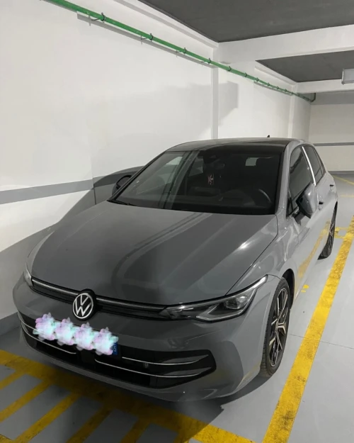 Volkswagen Golf 8 2025 R-Line