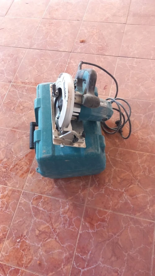 Scie circulaire 185mm 1600W MAKITA HS7611K avec coffret