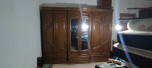 Chambre à coucher neuve en bois hêtre
