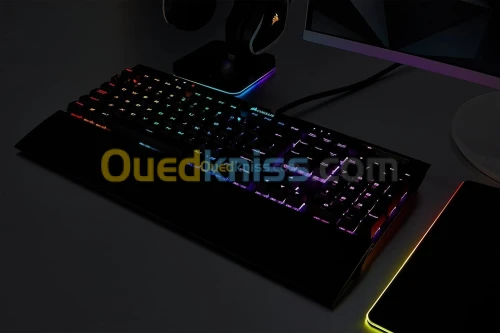 Corsair K70 RGB MK.2 USB QWERTY - Claviers Avec Fil - USB - Clavier Mécanique - LED - RGB