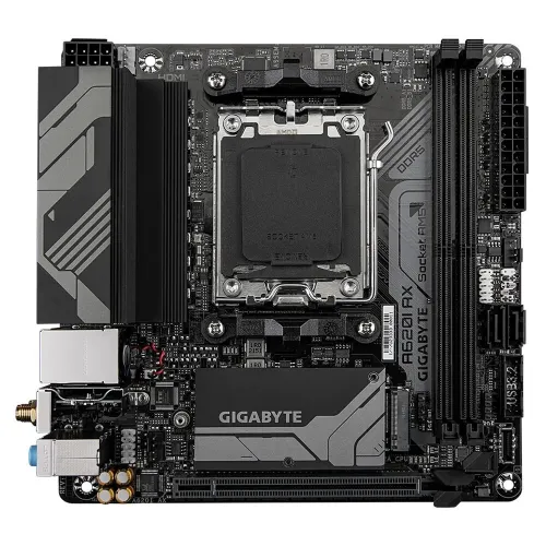 GIGABYTE A620I AX - CARTE MÈRE AMD - SOCKET AM5 - PCIe 4.0 x4 M.2 - DDR5 double canal - Wi-Fi 6E -
