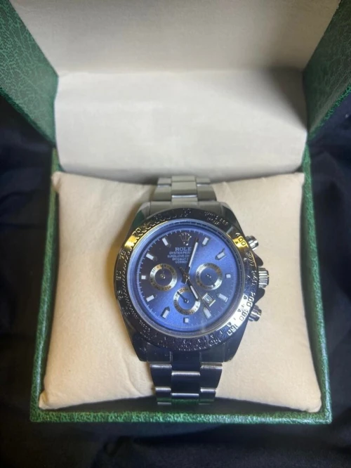 Jolie montre homme