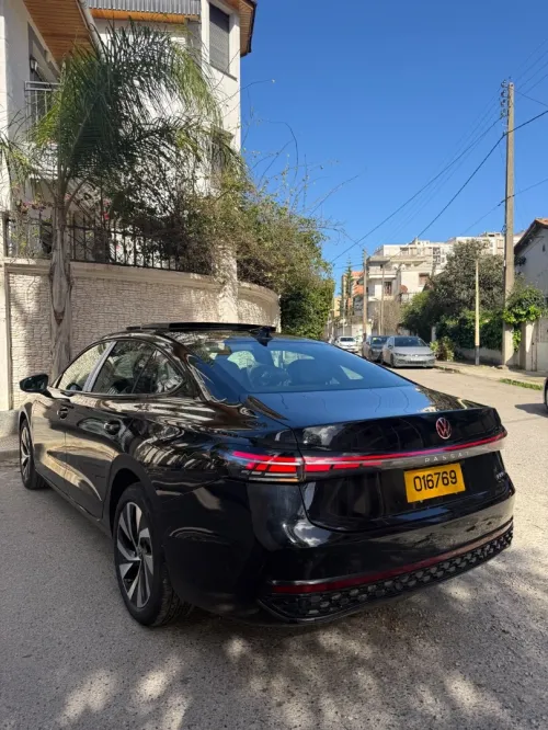 Volkswagen Passat 2025 Pro