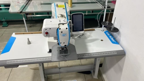 machine a coudre brideuse,  Point d'arrêt électronique jack t-1906GS 