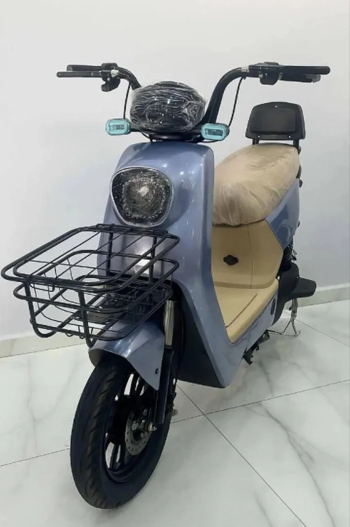moto electrique Dora Dora 2025