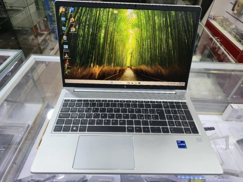 -VENDU- HP Elitebook 650 G9 i7-1255U 16G/512G  MX570 (10 Cores, 12 Threads, 12 MB Cache)