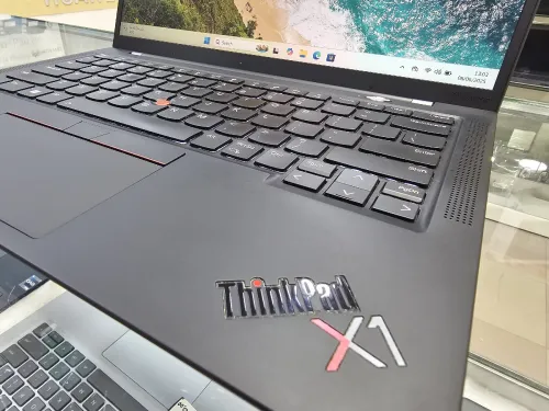 - VENDU- Thinkpad x1 Carbon Gen 10 i5-1250P 16G/512G  (12 Cores, 16 Threads, 12 MB Cache) 