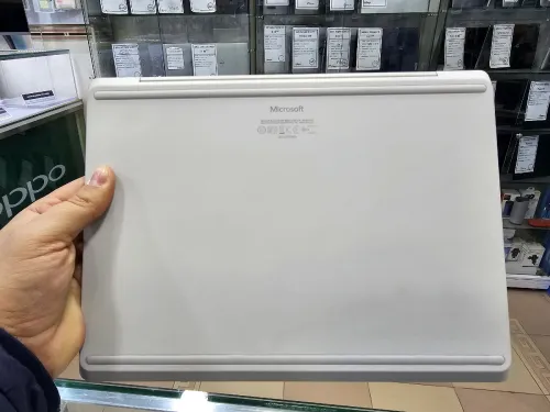 Surface laptop Go i5 10eme TACTILE