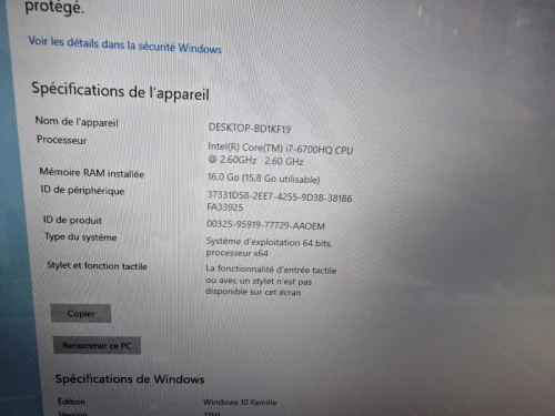 -VENDU- Lenovo Y700 i7 6700HQ 2.6Ghz, 6MB cache