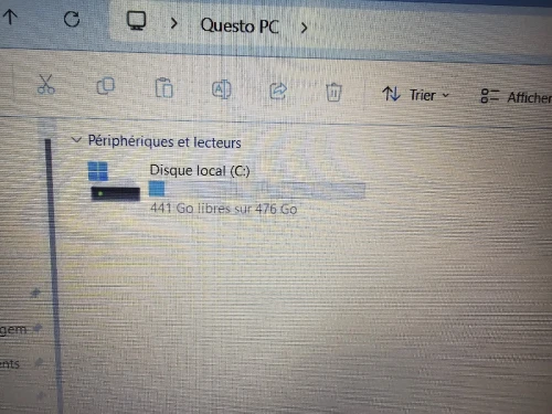 -VENDU- HP Laptop 15 Ryzen 3 7320U