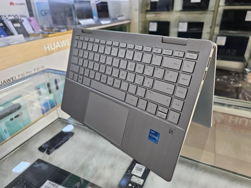 -VENDU- HP Pavilion x360 2-in-1 i3 13eme 8G/512G TACTILE