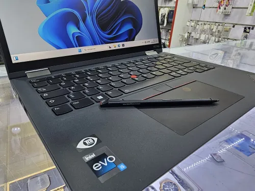 -VENDU- Thinkpad x13 Yoga Gen 3 i5 12eme 16G/256  (10 Cores, 12 Threads 12 MB Cache) TACTILE