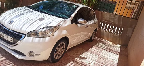 Peugeot 208 2015 Active
