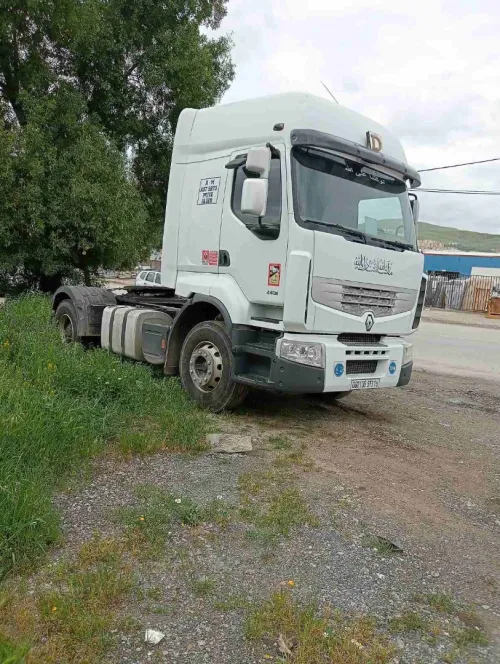 Renault 440 2013