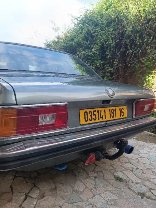 BMW Série 5 1981 