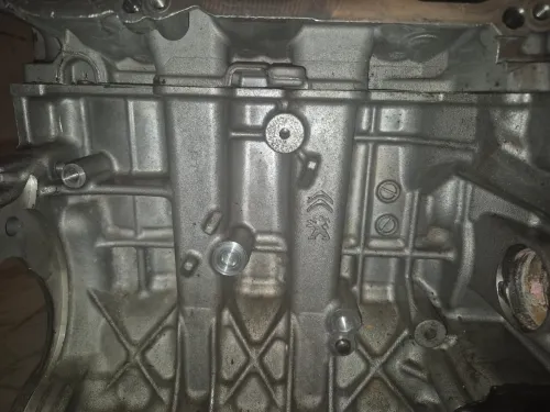 moteur 1.2 purtech 130 chvs a bon prix