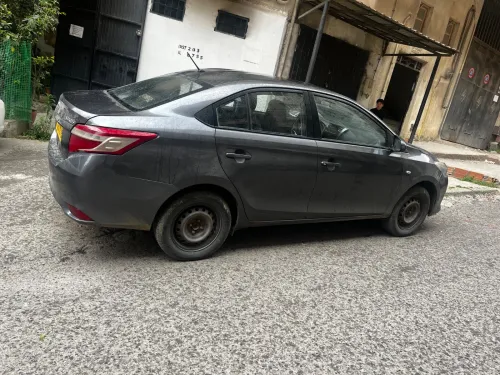 Toyota Yaris Sedan 2015 Style