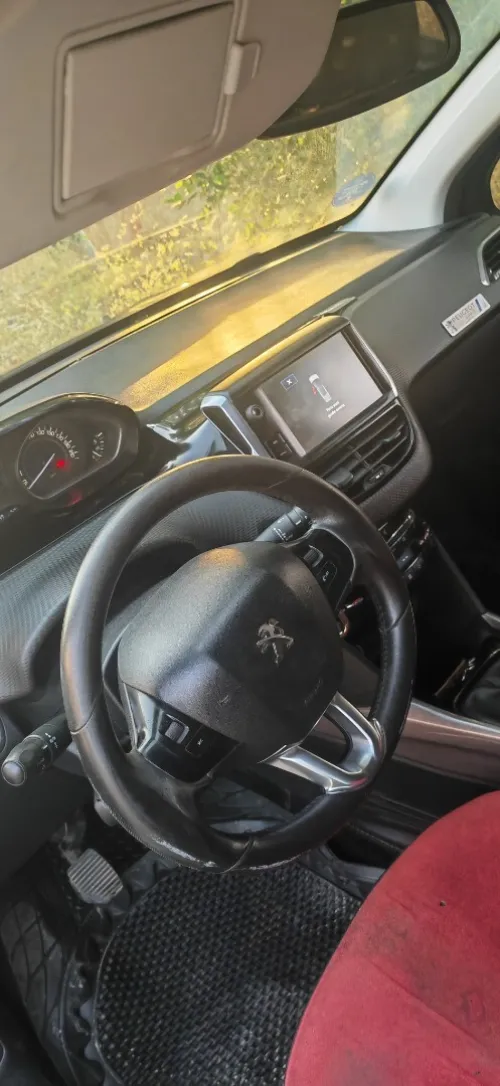 Peugeot 2008 2015 Erg