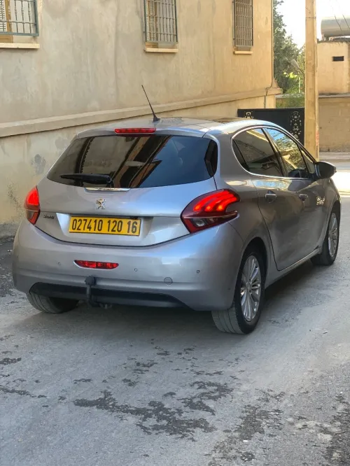 Peugeot 208 2020 Allure Facelift