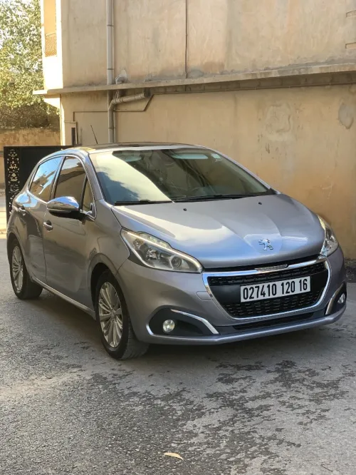 Peugeot 208 2020 Allure Facelift