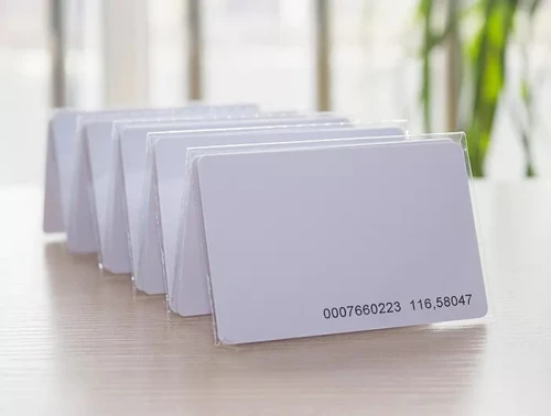 CARTE RFID 125KHZ AVEC CODE