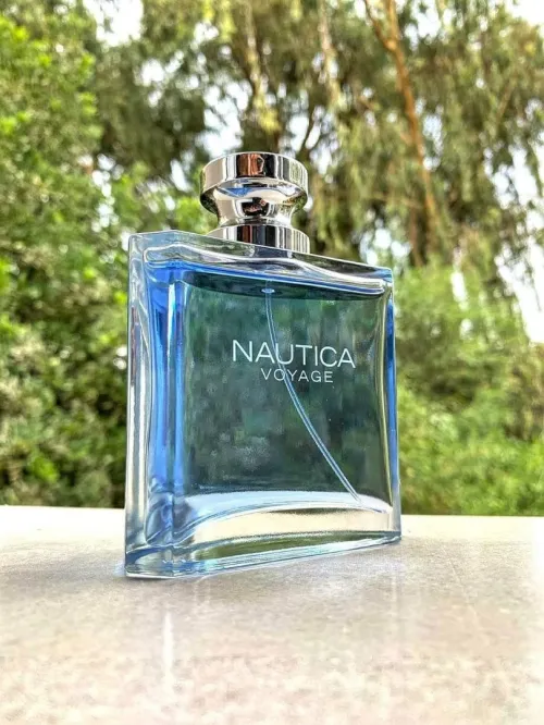 عطور إماراتية أصلية بأسعار مناسبة