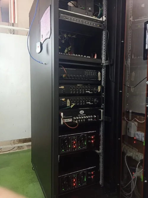 Installation réseaux informatiques et téléphoniques