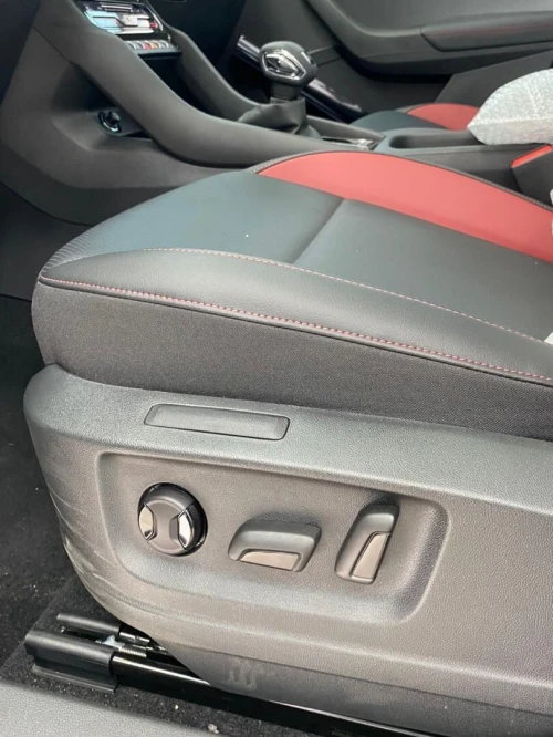Skoda Karoq 2025 Luxury