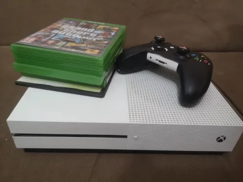 Xbox one s 1000Gb