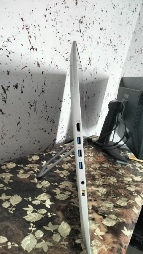 All-In-One 27 pouces YOGA HOME 900