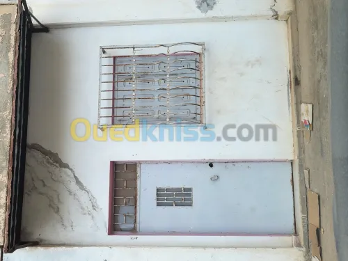Vente Studio Jijel Taher